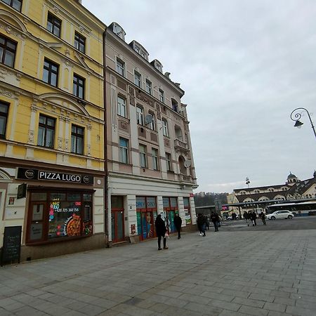 Family Apartment Kv 卡罗维发利 外观 照片